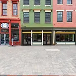Cozy Queen Loft In The Heart Of Downtown Cincinnati Condo