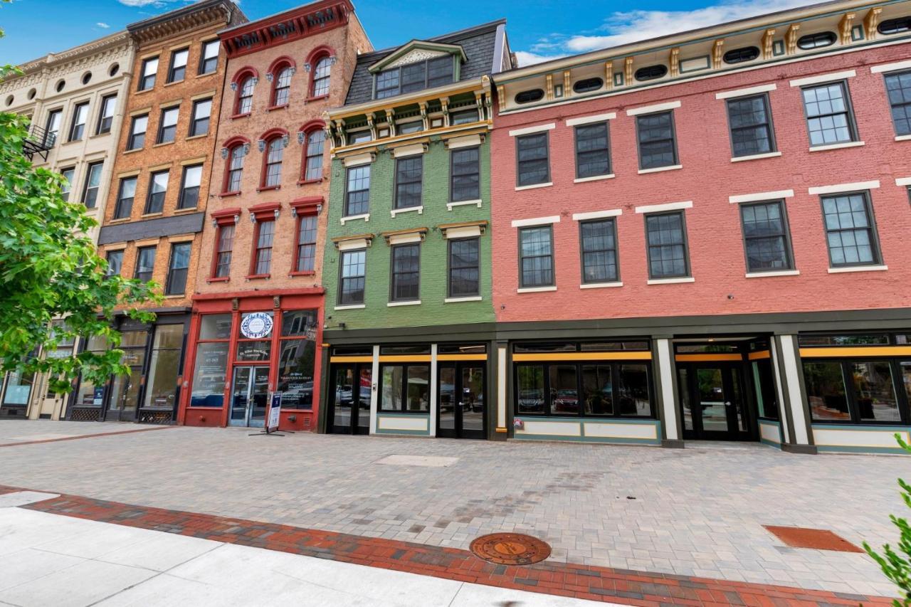 Cozy Queen Loft In The Heart Of Downtown Apartment *
